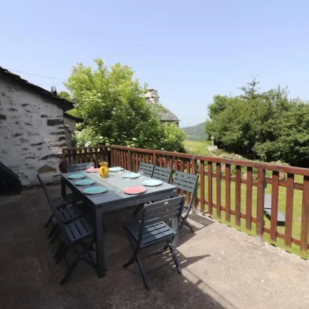 Maison De Charme Renovee 1637, Proche De Salers, Avec Jardin, Terrasse, Cheminee, Wifi, Animaux Admis - Fr-1-742-20 * Anglards-de-Salers