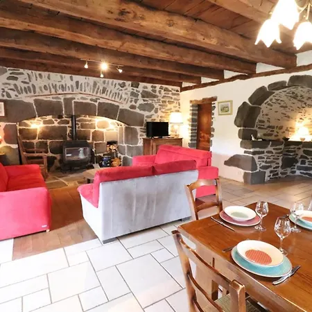 Maison De Charme Renovee 1637, Proche De Salers, Avec Jardin, Terrasse, Cheminee, Wifi, Animaux Admis - Fr-1-742-20