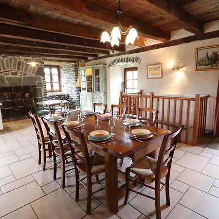 Holiday home Maison De Charme Renovee 1637, Proche De Salers, Avec Jardin, Terrasse, Cheminee, Wifi, Animaux Admis - Fr-1-742-20 Anglards-de-Salers